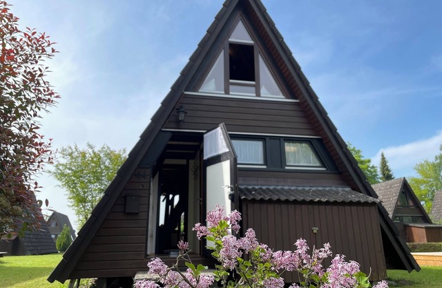 Holiday Home '44' with Lake View, Private Terrace and Wi-Fi