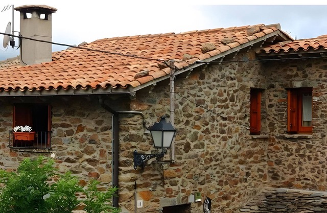 Holiday Home 'Cal Andreu' with Mountain Views, Private Garden and Wi-Fi