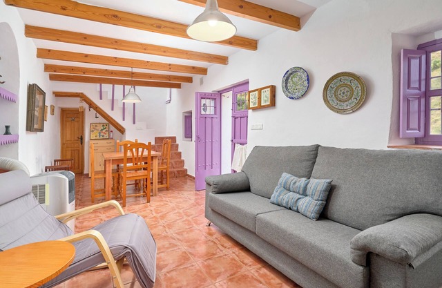 Holiday Home 'Casa Rural El Tesillo' with Mountain View and Wi-Fi