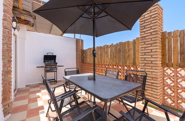 Holiday Home 'Casa Rústica' with Mountain Views, Private Terrace and Wi-Fi