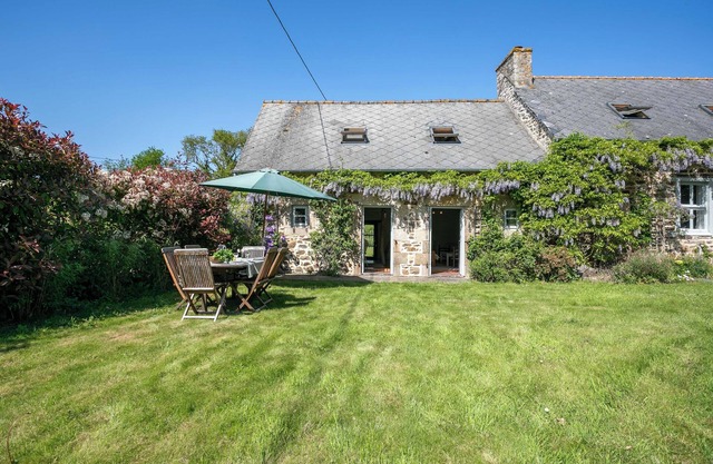 Holiday Home 'Longère De La Croix Blanche' with Private Garden
