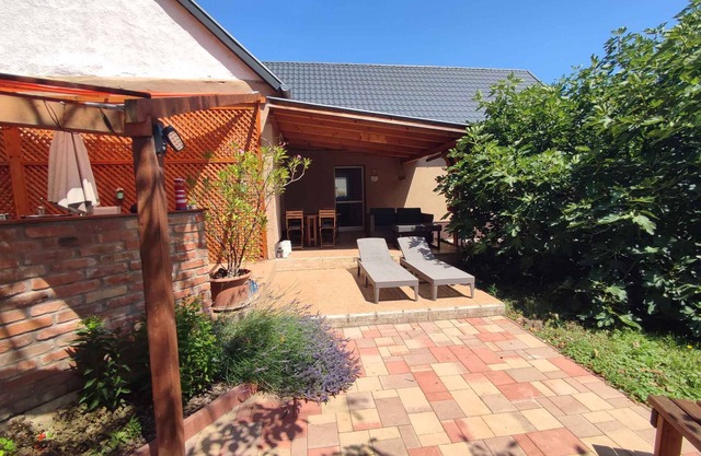 Holiday home 1000 m from the water with large terrace, pavilion and garden furniture