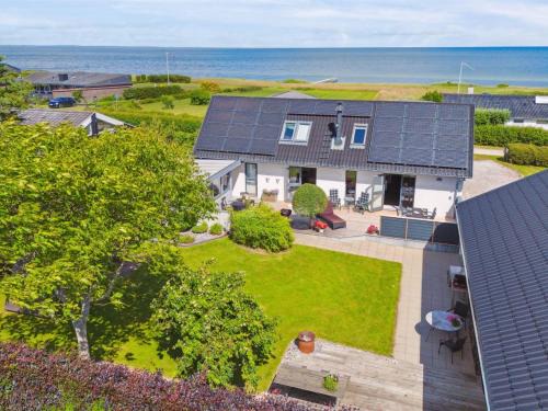 Holiday Home Alona - 90m from the sea by Interhome