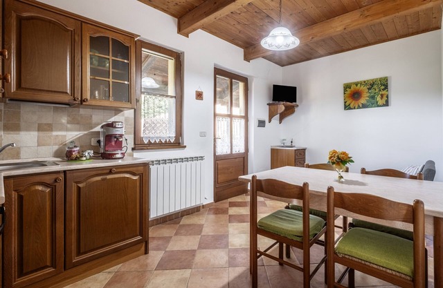 Holiday Home 'Appartamento Girasole' with Shared Pool, Private Terrace and Wi-Fi