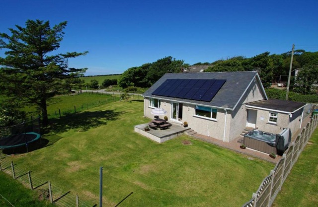 Holiday Home Bryiel by Interhome