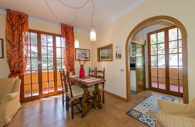 Holiday Home 'Casa Vacanza Castiglioncello' with Private Terrace, Wi-Fi and Air Conditioning