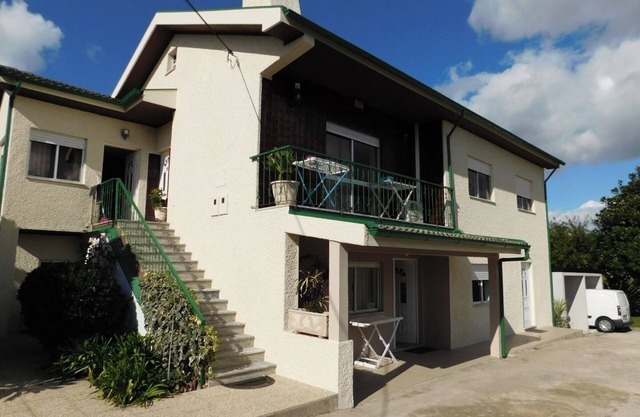 Holiday Home 'Casa Da Veiga - Natureza E Cidade' with Private Terrace, Wi-Fi and Air Conditioning