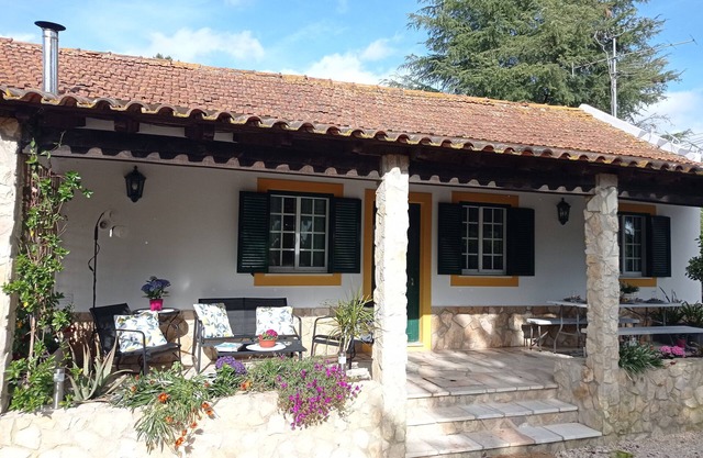 Holiday Home 'Casa 1' with Shared Pool, Wi-Fi and Air Conditioning