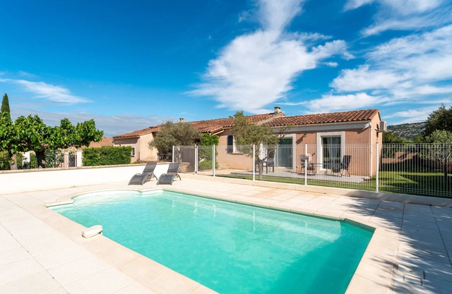 Holiday Home 'Céline' with Private Pool, Wi-Fi and Air Conditioning