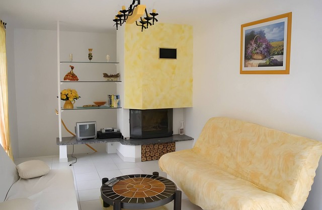 Holiday Home 'Chez L'Oncle' with Air Conditioning