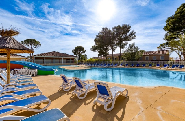 Holiday Home 'Colline De Jasmin Étoilé' with Mountain View, Wi-Fi and Air Conditioning