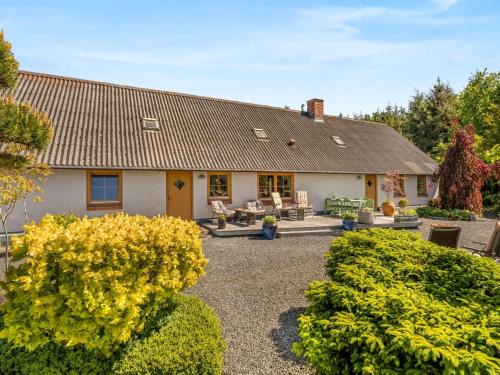 Holiday Home Elia - 5km to the fjord by Interhome