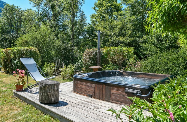 Holiday Home 'Fayard' with Mountain View, Private Terrace and Wi-Fi