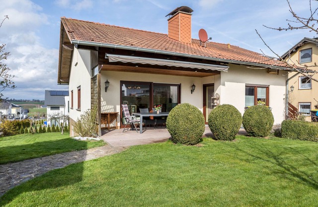 Holiday Home 'Haus am Twistesee' with Terrace, Garden & Wi-Fi