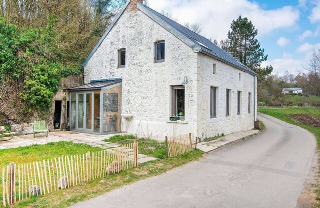 Holiday Home in Philippeville with garden