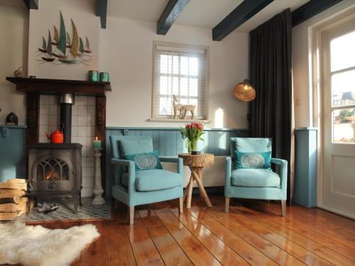 Holiday Home in Hindeloopen by Lake