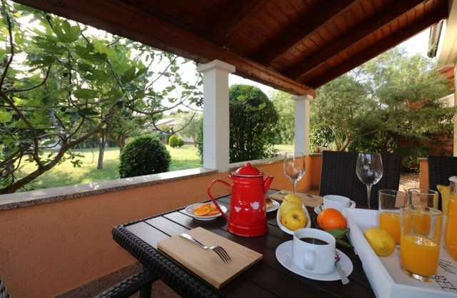 Holiday Home in Poreč with Terrace, Air condition, WIFI, Dishwasher (4400-8)