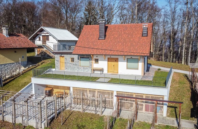 Holiday home luxurious vineyard cottage