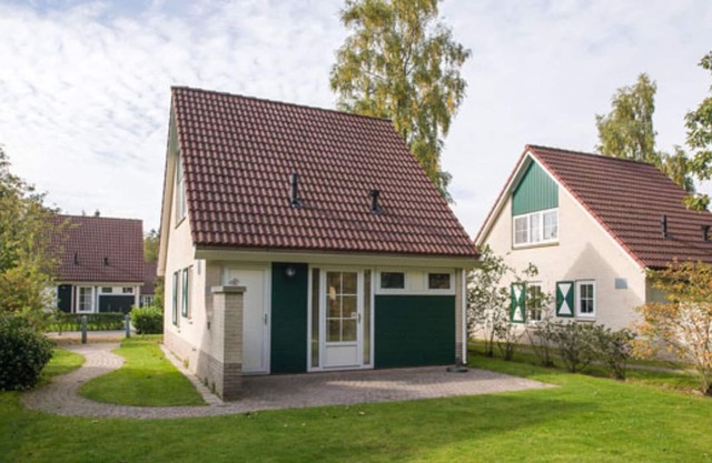 Holiday home on a holiday park near Hellendoorn