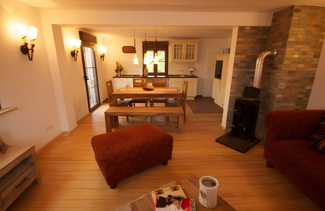 Holiday Home 'Paula' with Mountain View, Wi-Fi and Air Conditioning