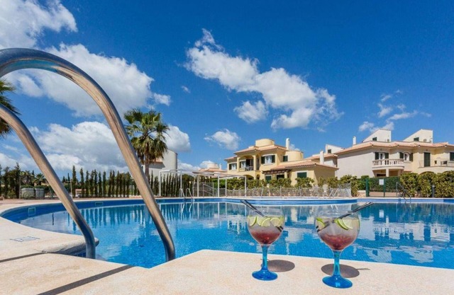 Holiday Home 'Residence Club El Paraiso 28' with Sea View, Wi-Fi and Air Conditioning