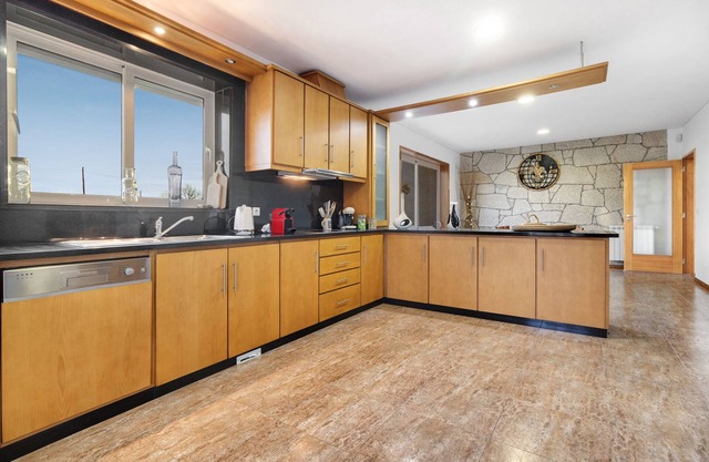 Holiday Home 'Rose Plaisir' with Mountain View, Private Pool and Wi-Fi