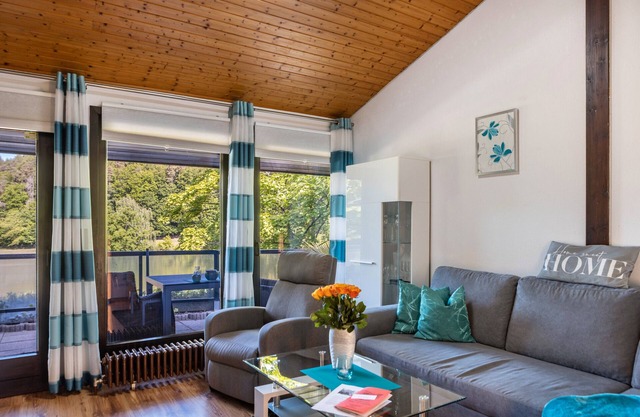 Holiday Home 'Sweet Home' with Mountain View, Private Terrace and Wi-Fi