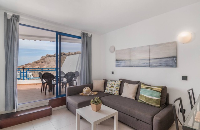 Holiday Home 'Taurito Big Terrace' with Sea Views, Shared Pool and Wi-Fi