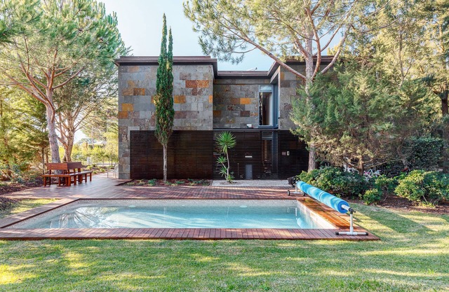 Holiday Home 'Villa Paradise' with Private Pool, Wi-Fi and Air Conditioning