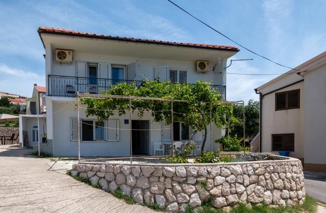 Holiday Home Violet - Three Bedroom Holiday Home