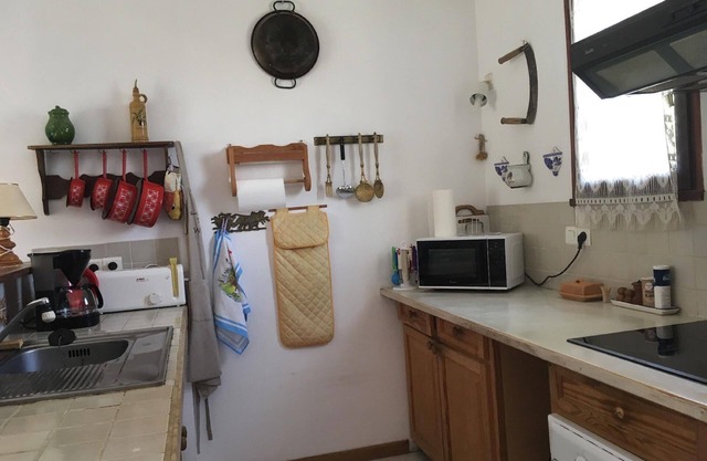 Holiday house Ansouis for 2 - 5 persons with 2 bedrooms - Row house