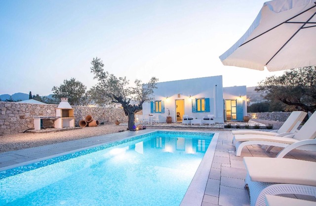 Holiday house Archangelos for 1 - 4 persons with 2 bedrooms - Holiday house