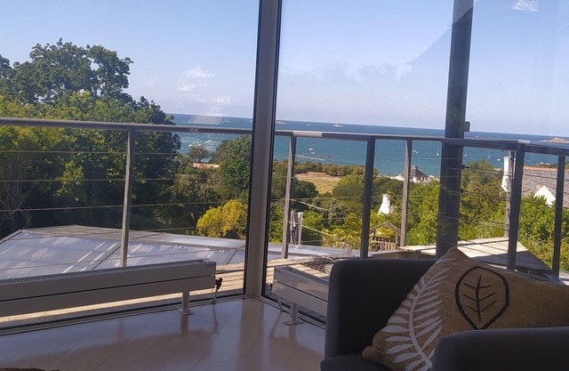 Holiday house Carantec for 2 - 8 persons with 5 bedrooms - Holiday house