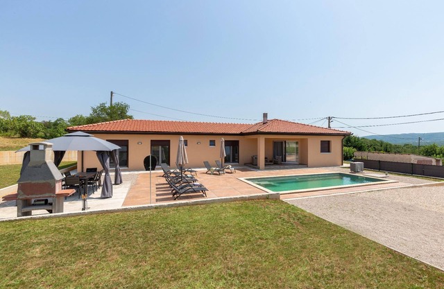 Holiday house Labin for 1 - 8 persons with 3 bedrooms - Holiday house