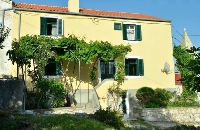 Holiday house Martinscica for 1 - 4 persons with 2 bedrooms - Twin house