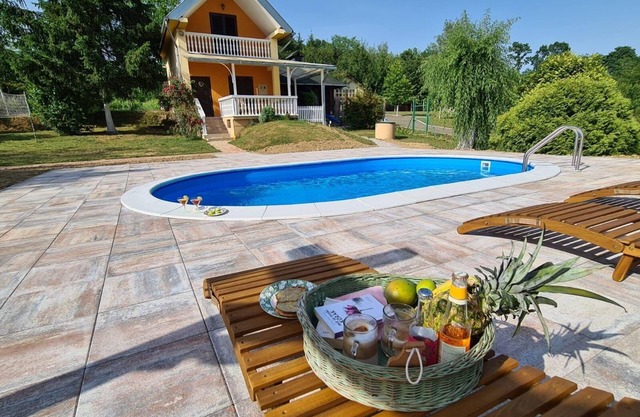 Holiday house Nova Kapela for 1 - 5 persons with 1 bedroom - Holiday house