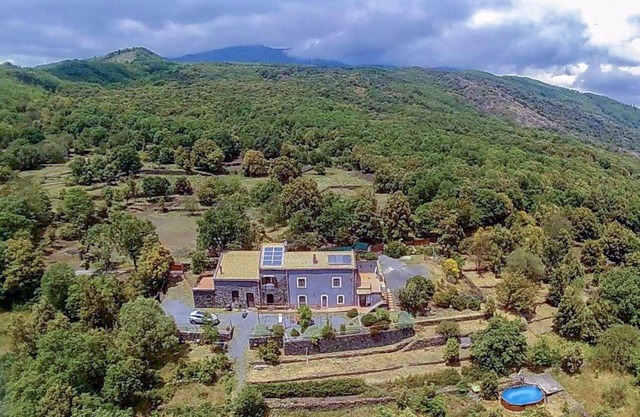 Holiday house Trecastagni for 2 - 8 persons with 3 bedrooms - Holiday home