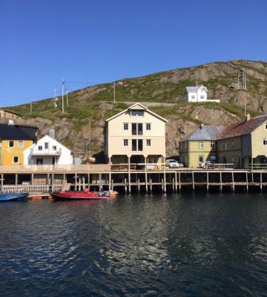 Holiday in the former fishing factory Arntzen-brygga