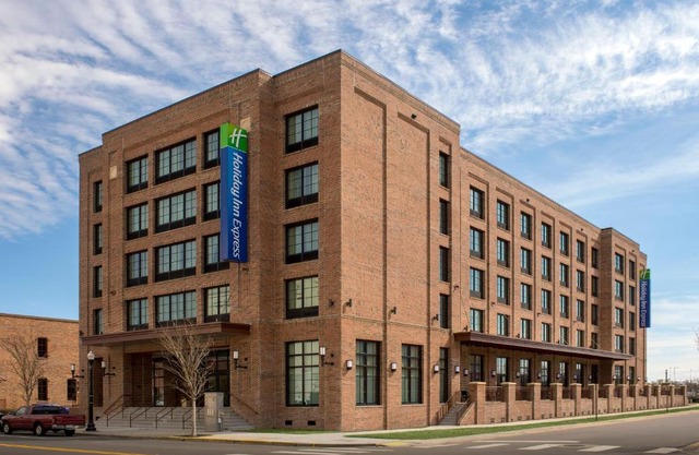 Holiday Inn Express Pensacola Downtown by IHG