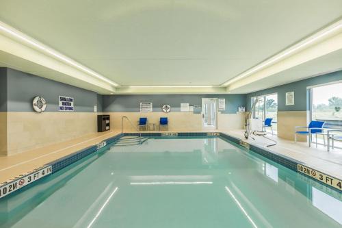 Holiday Inn Express & Suites - Welland
