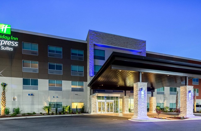 Holiday Inn Express & Suites Latta by IHG