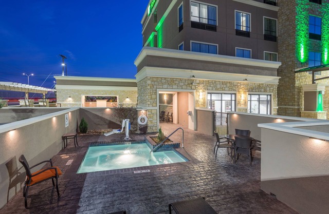 Holiday Inn San Marcos-Convention CTR Area by IHG