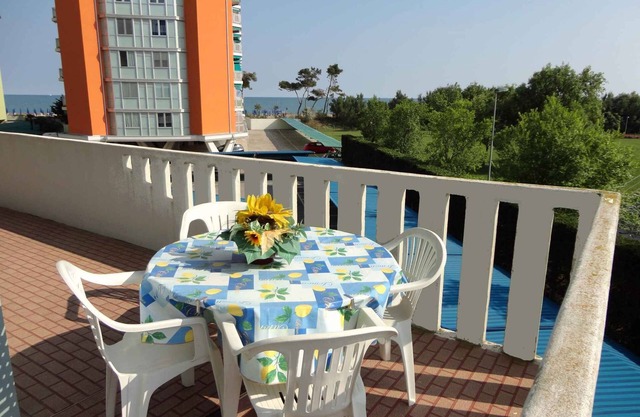 Holiday apartment 50 m to the beach