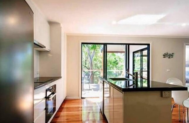 Holiday @ Smiths Beach, 3 Bernard Court