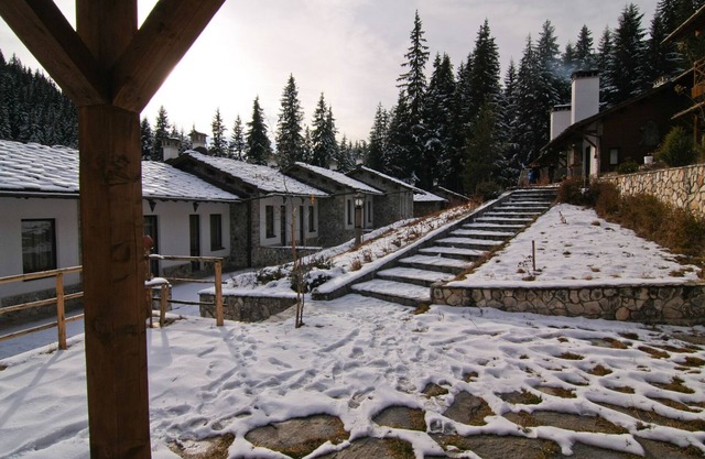 Holiday Village Kochorite