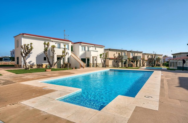 HolidayApartment "Bonito Apartamento En Planta Baja Dm13" near Beach with Shared Pool & Wi-Fi