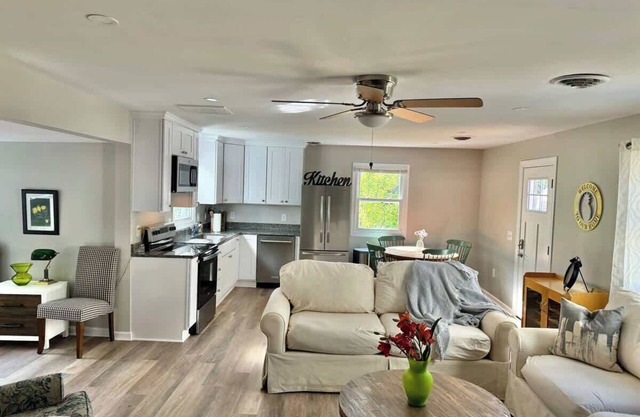 Holly Hill Haven - Sleeps 10
