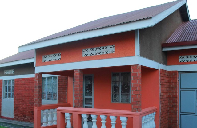 Home away/ 3BR House
