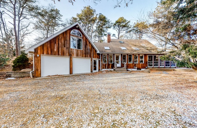 Home in Peaceful Wooded Neighborhood w/High-Speed WiFi, Washer/Dryer, Gas Grill