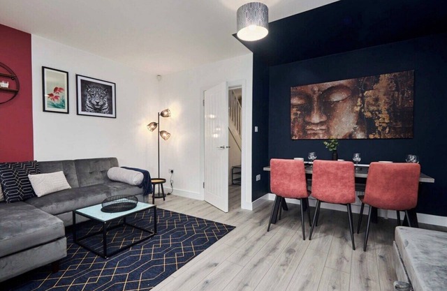 Homebird Property - Salisbury House